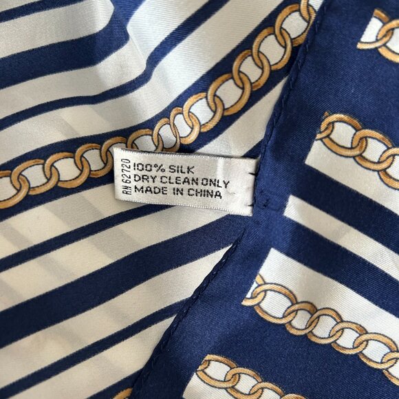 Oscar de la Renta 100% silk scarf white and navy stripe with gold chain detail - Picture 5 of 8